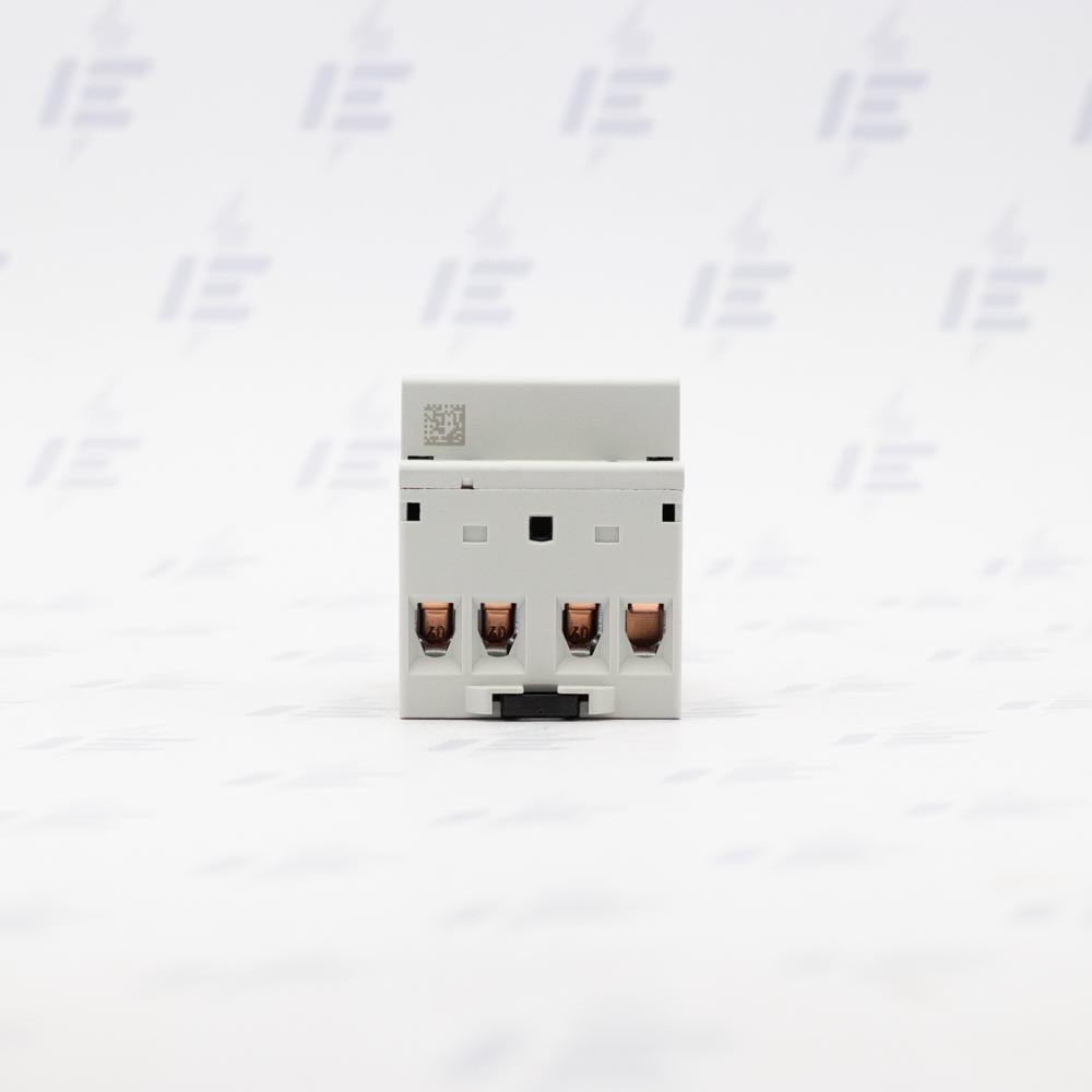 Instalační stykač, Uc=230V AC, In=40A, 3zap. 1vyp. kont.